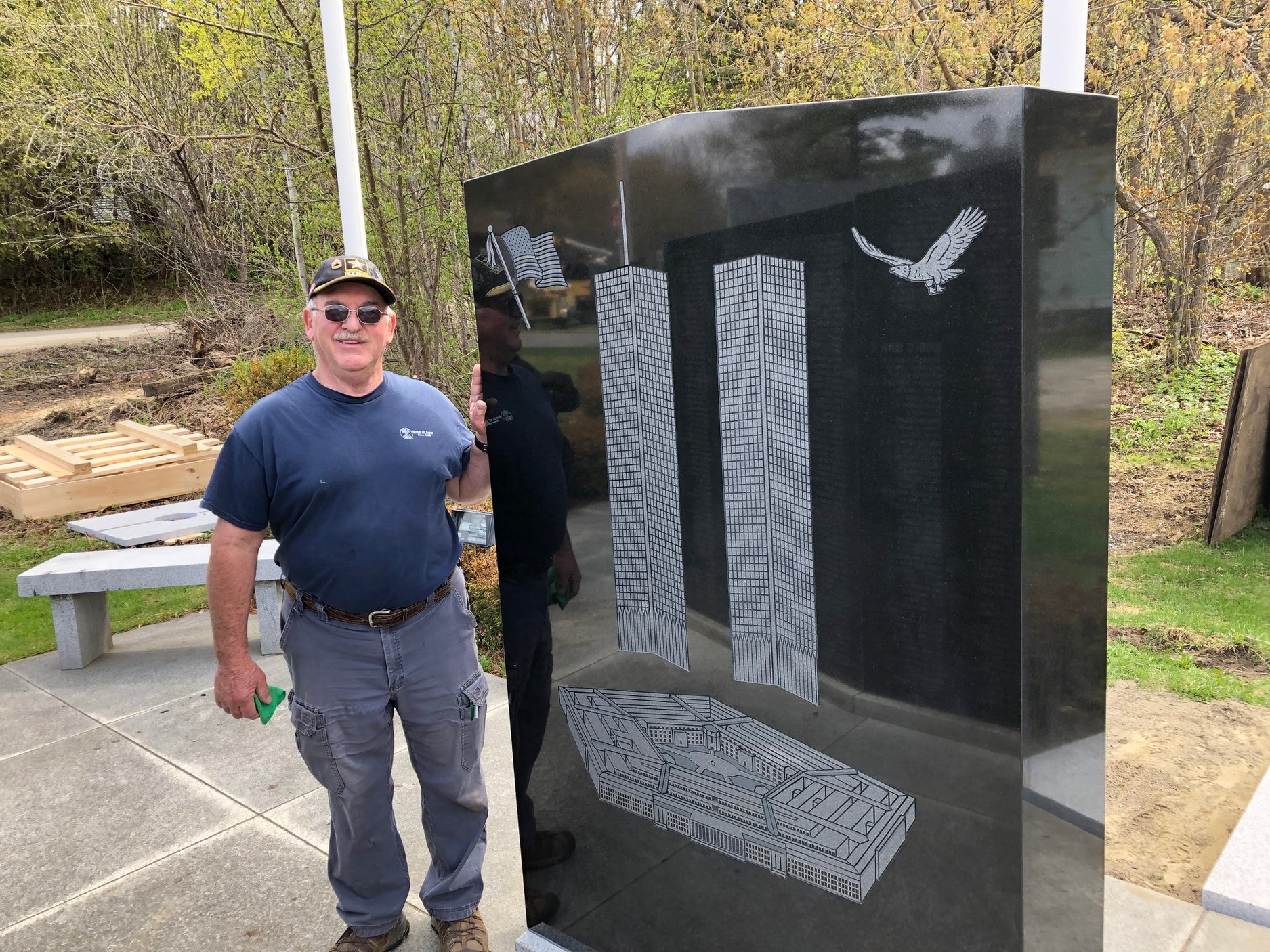 How to Find the Best Headstone Company Near Me